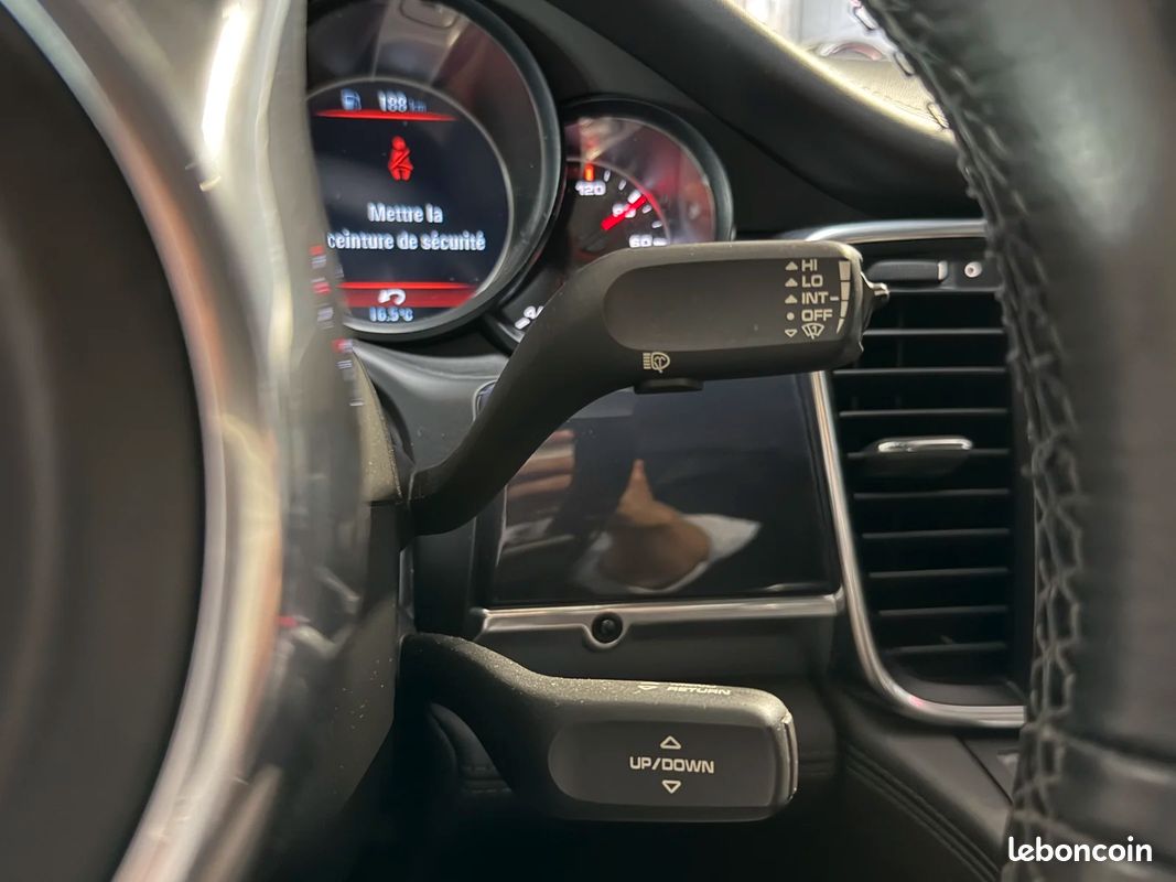 Porsche PANAMERA Diesel V6 - Caméra de recul / Sièges chauffants (image 27)
