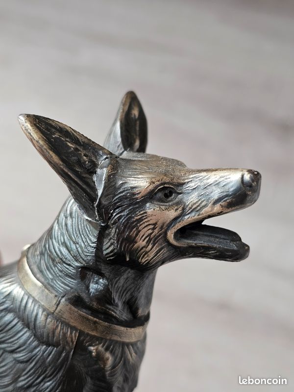 Statue Berger Allemand en Régule – Socle Bois (image 8)