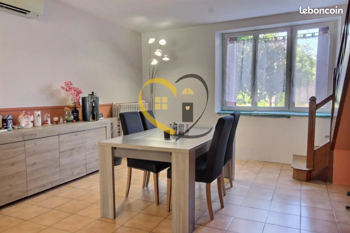 Maison 5 pièces 137 m² · à Mehun-sur-Yèvre · 137 m² · 152 000 €