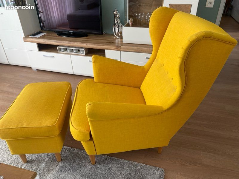 Fauteuil IKEA jaune moutarde + repose-pieds – État neuf (image 1)