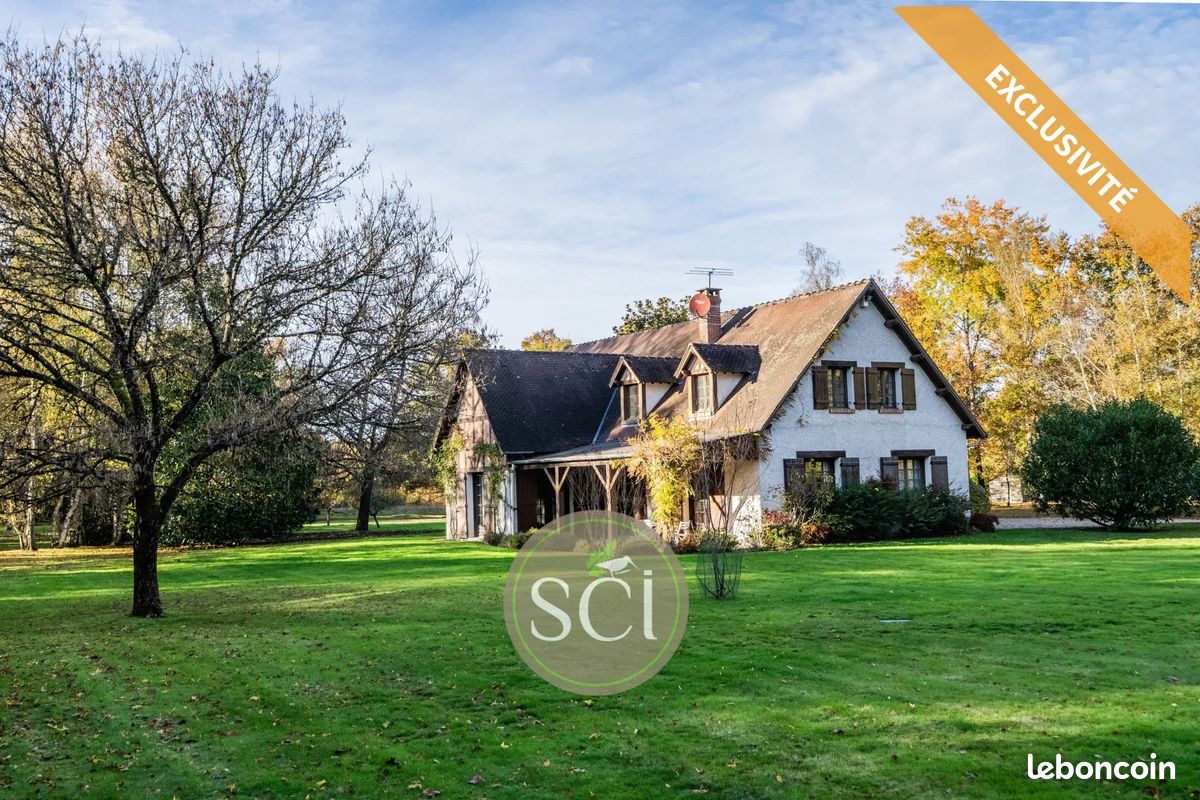 Maison 10 pièces 305 m² · à Brinon-sur-Sauldre · 305 m² · 667 800 €