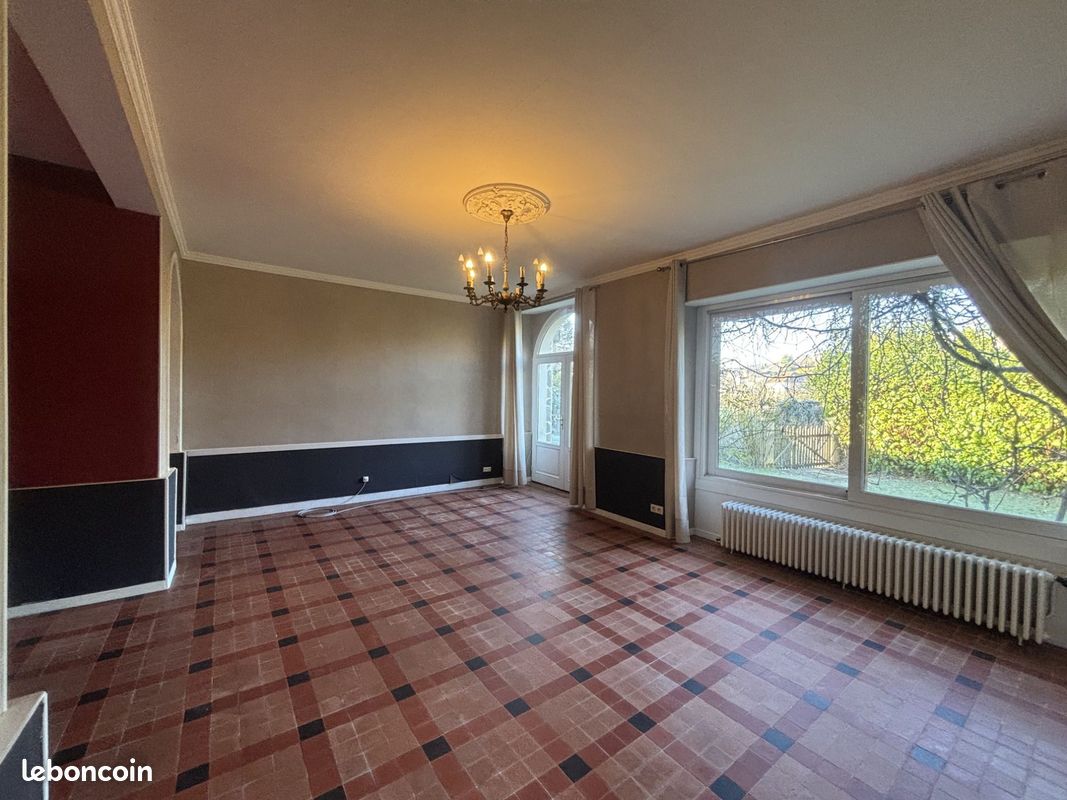 Maison 6 pièces 251 m² · à Condat-sur-Vienne · 251 m² · 294 000 €