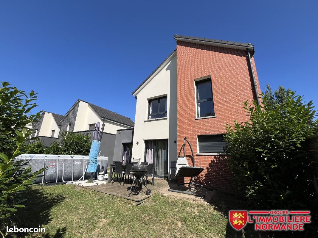 Maison 5 pièces 104 m² · à Val-de-Reuil · 104 m² · 1 250 €