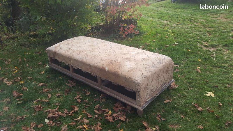 Méridienne vintage – À restaurer – Pieds en bois (image 3)