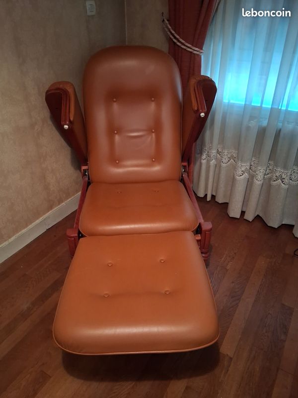 Fauteuil confortable (image 2)