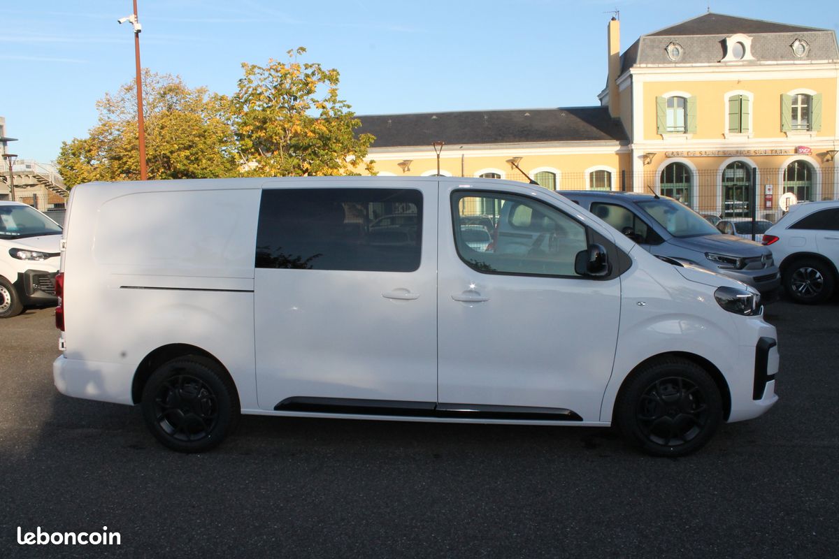 Citroën Jumpy III Fg Cabine approfondie 6 Places XL Blue HDI 180 S&S EAT8 Full équipés GPS, Caméra de recul, Habillage, boisPack Look, 2 Portes latérale, Full Led sortie 27/06/2025 - 10 Kilomètres (image 10)