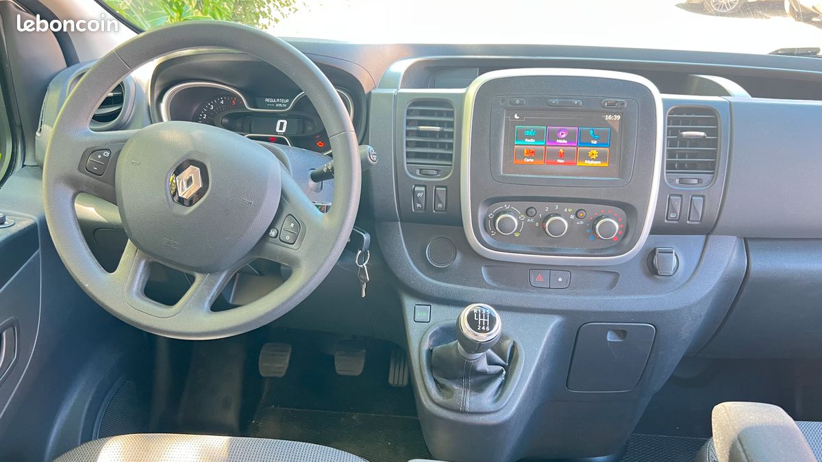 Van aménagé Renault Trafic 2021 (image 11)