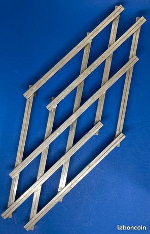 Ancien dessous de plat en inox / Type zigzag / Objet de