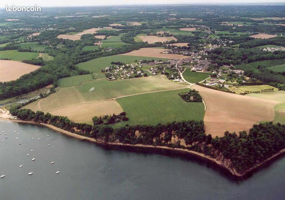 Terrain 780 m² · à Langrolay-sur-Rance · 168 500 €