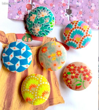 Lot De 6 Boutons Vintage Colorés - Diamètre 2,2 à 3 Cm, Parfaits Pour Vos Créations Ou Remplacements