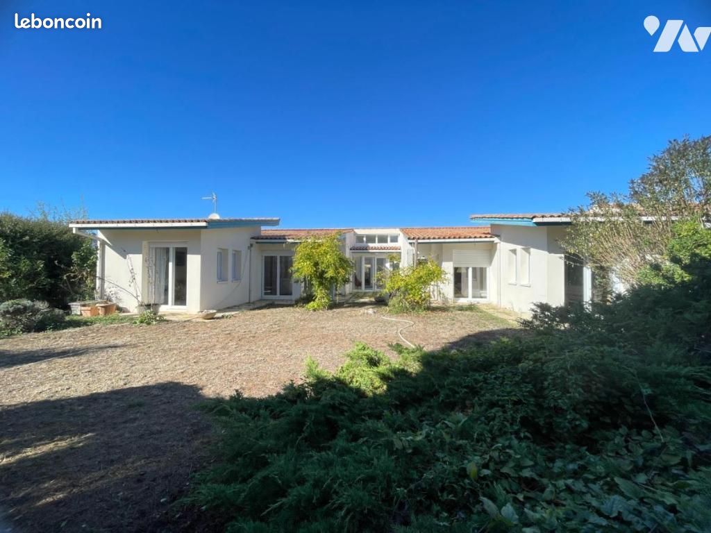 Maison 5 pièces 156 m² · à Saint-Rogatien · 156 m² · 476 100 €