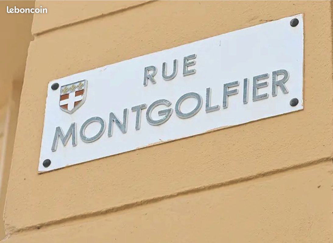 Appartement 8 pièces 150 m² · à Fréjus · 150 m² · 330 000 €