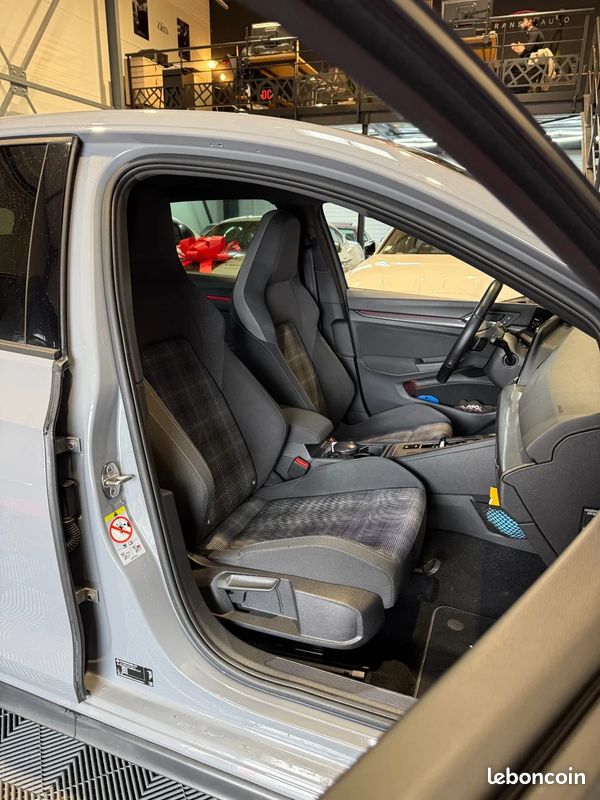 Volkswagen golf 2.0 tdi scr 200 dsg7 gtd / gris moonstone / iq light / camera / anti brouillard (image 31)