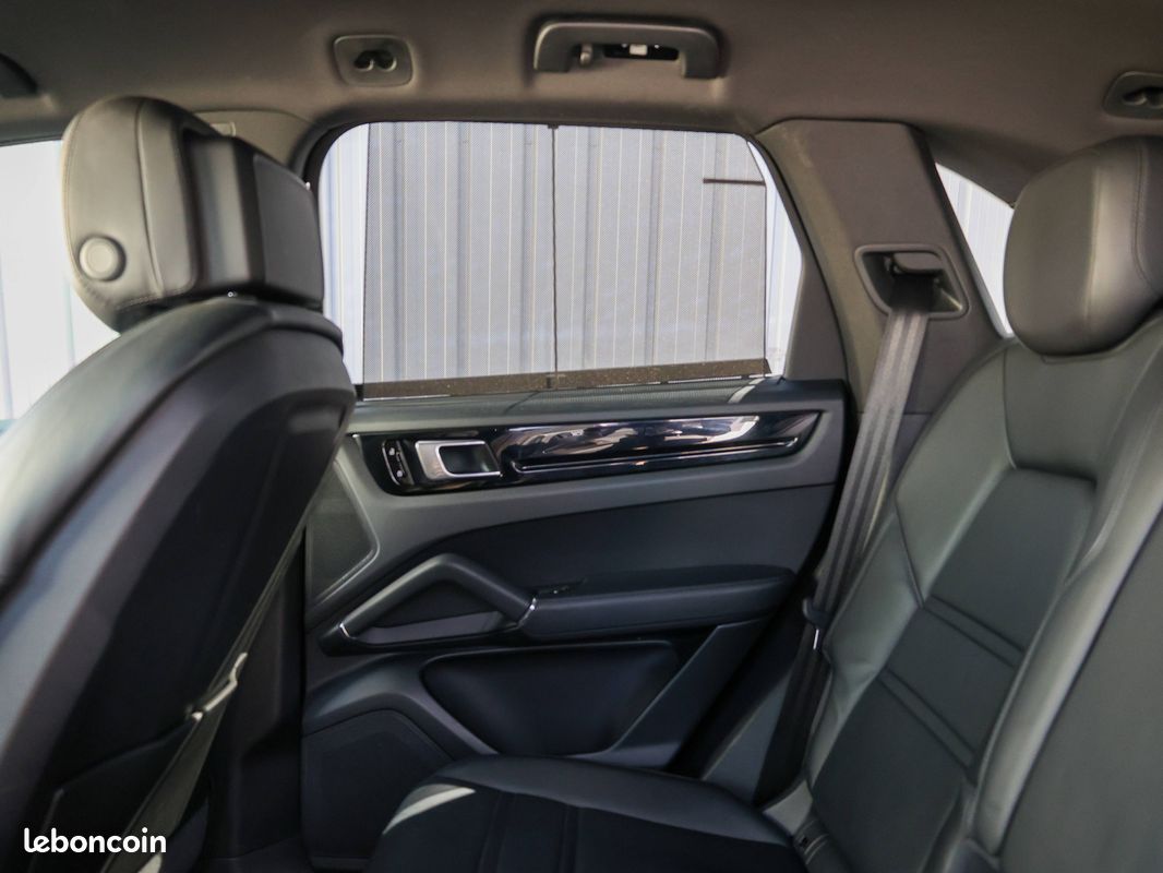 PORSCHE Cayenne 3.0 V6 440 ch Tiptronic BVA S (image 16)