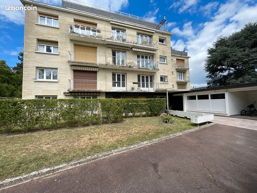 Appartement 1 pièce 28 m² · à Fontainebleau · 28 m² · 138 500 €