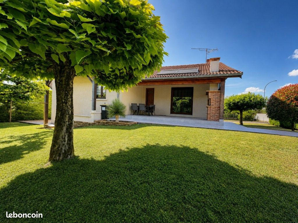 Maison 6 pièces 130 m² · à Ambérieu-en-Bugey · 130 m² · 323 000 €