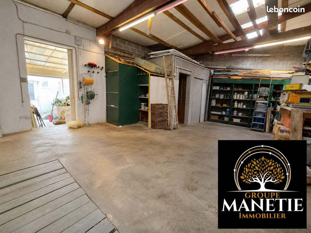 Parking 82 m² · à Sin-le-Noble · 82 m² · 71 000 €