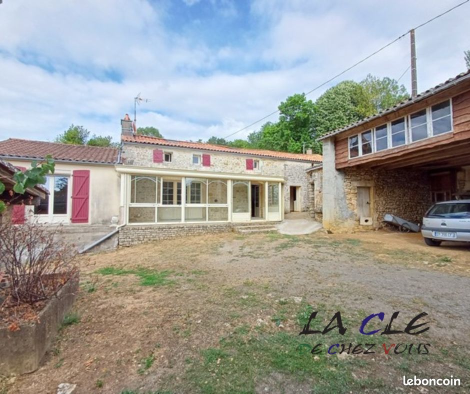 Maison 7 pièces 165 m² · à Ardin · 165 m² · 237 500 €