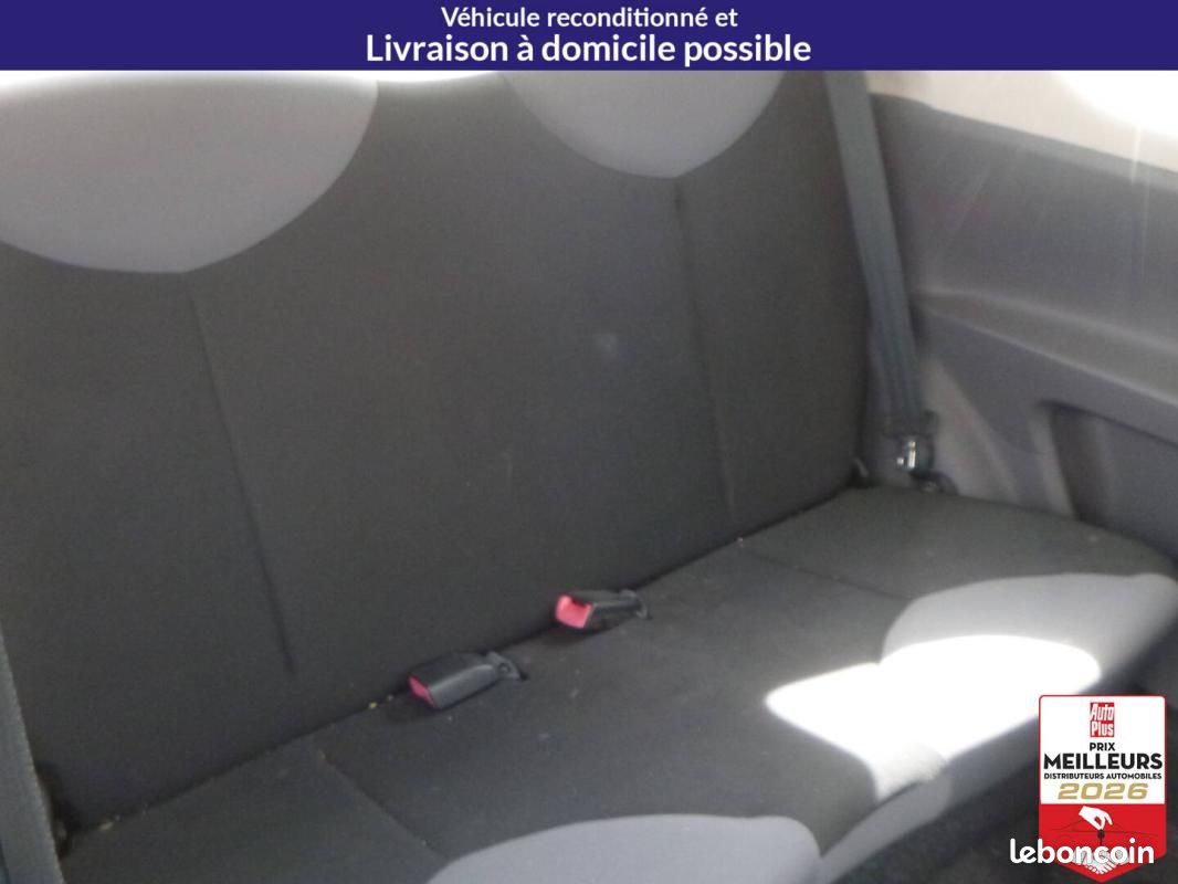 Peugeot 107 1.0e 12V 68ch BLUE LION - Access (image 19)