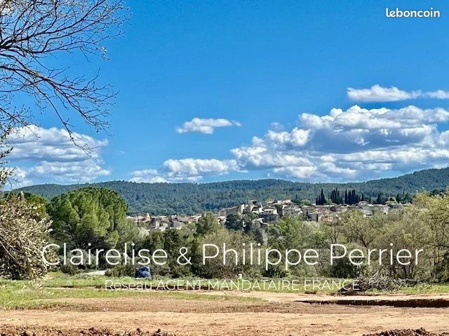 Terrain 1100 m² · à Carcès · 1 100 m² · 135 000 €