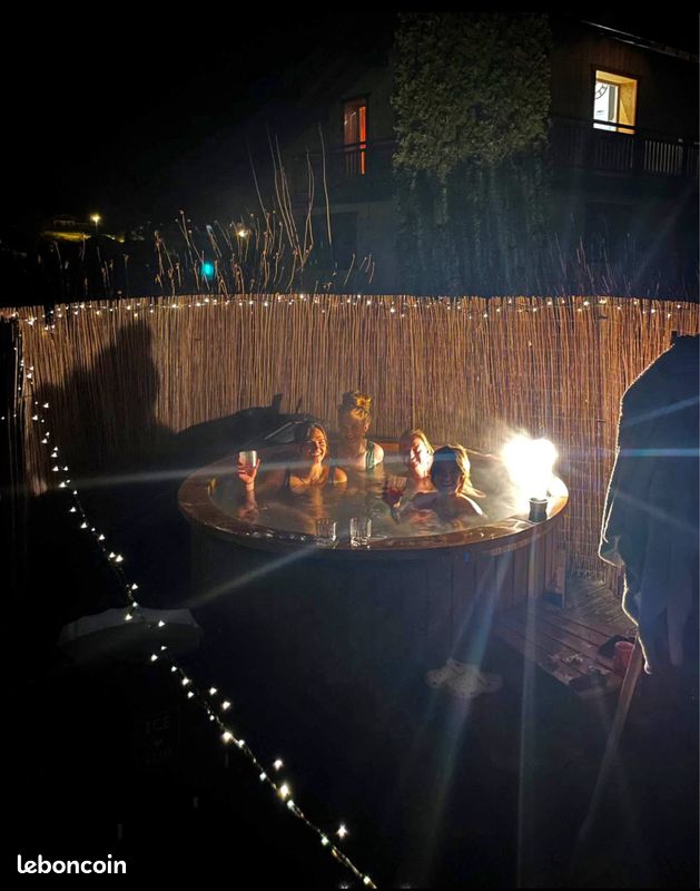 Bain Nordique || Hot Tub (image 1)