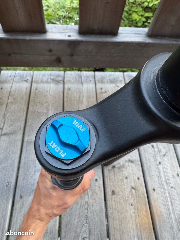 Fox 34 float factory grip X 130mm (image 5)