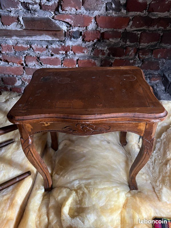 Petit table en bois (image 1)