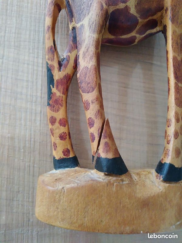 Statuette décorative en bois (image 5)