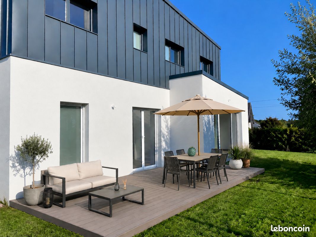 Maison 6 pièces 143 m² · à Crevin · 143 m² · 396 000 €