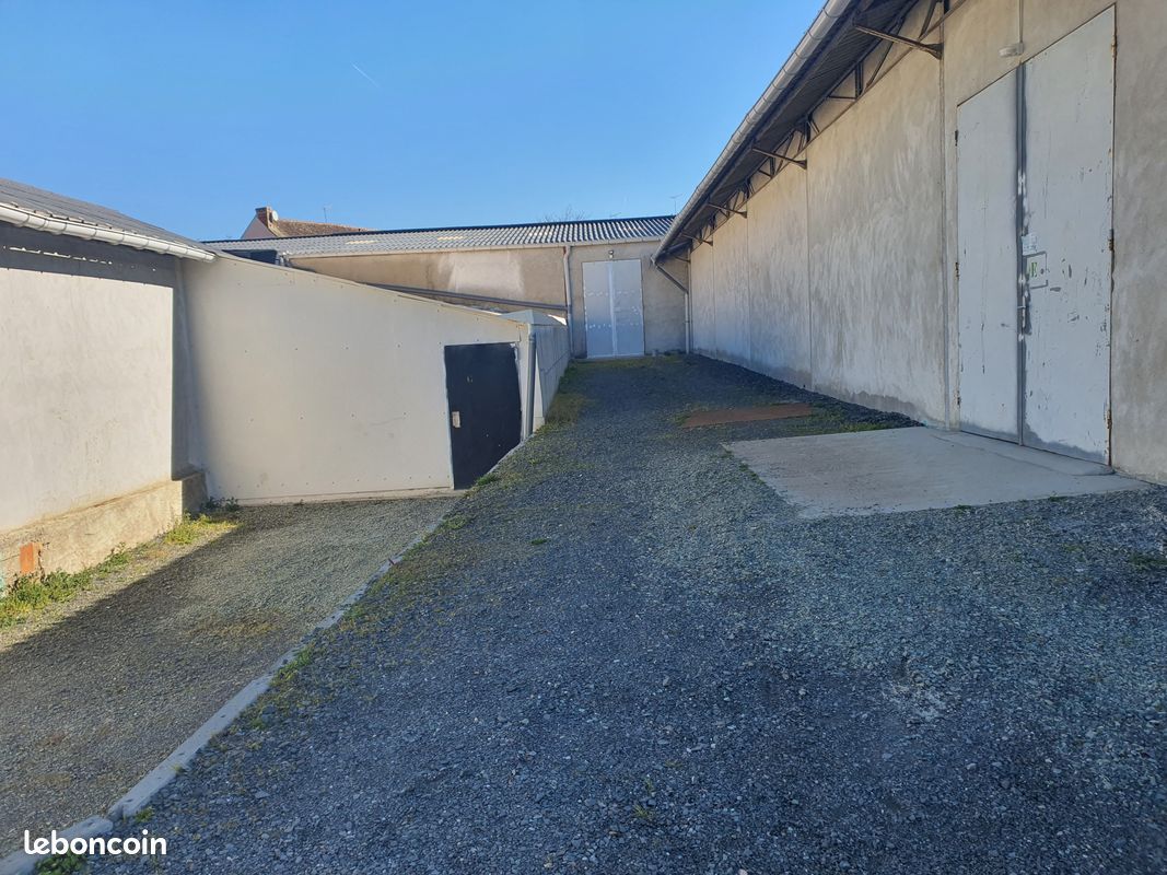 Investissement, bâtiment locatif 1 700 m² multi-locataires (image 1)