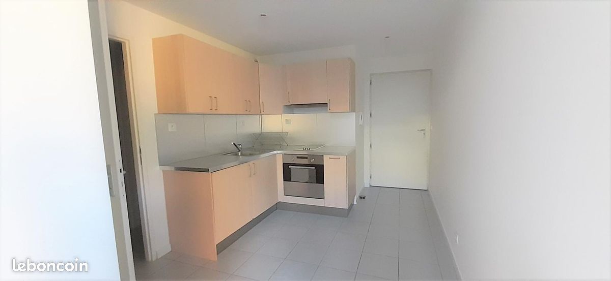 Appartement 2 pièces 44 m² · à Saint-Martin-d'Uriage · 44 m² · 649 €