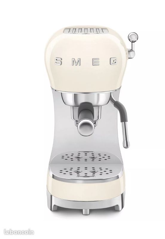 Cafetière SMEG Crème (image 2)