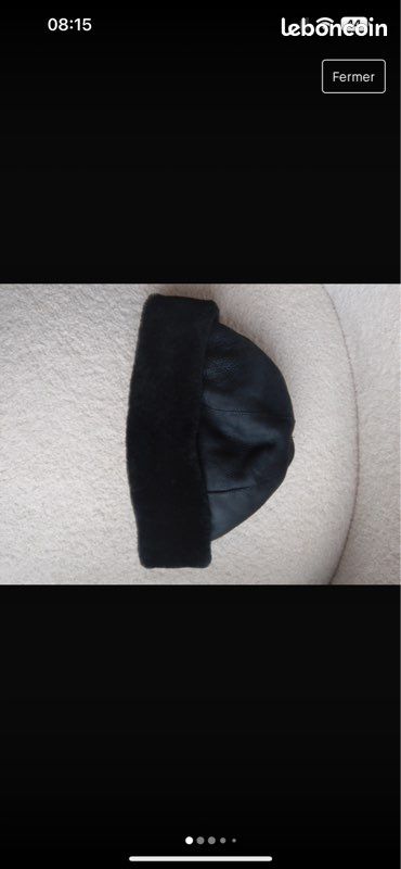Bonnet simili cuir (image 1)
