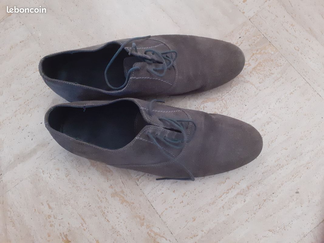 Chaussures en daim grises (image 1)