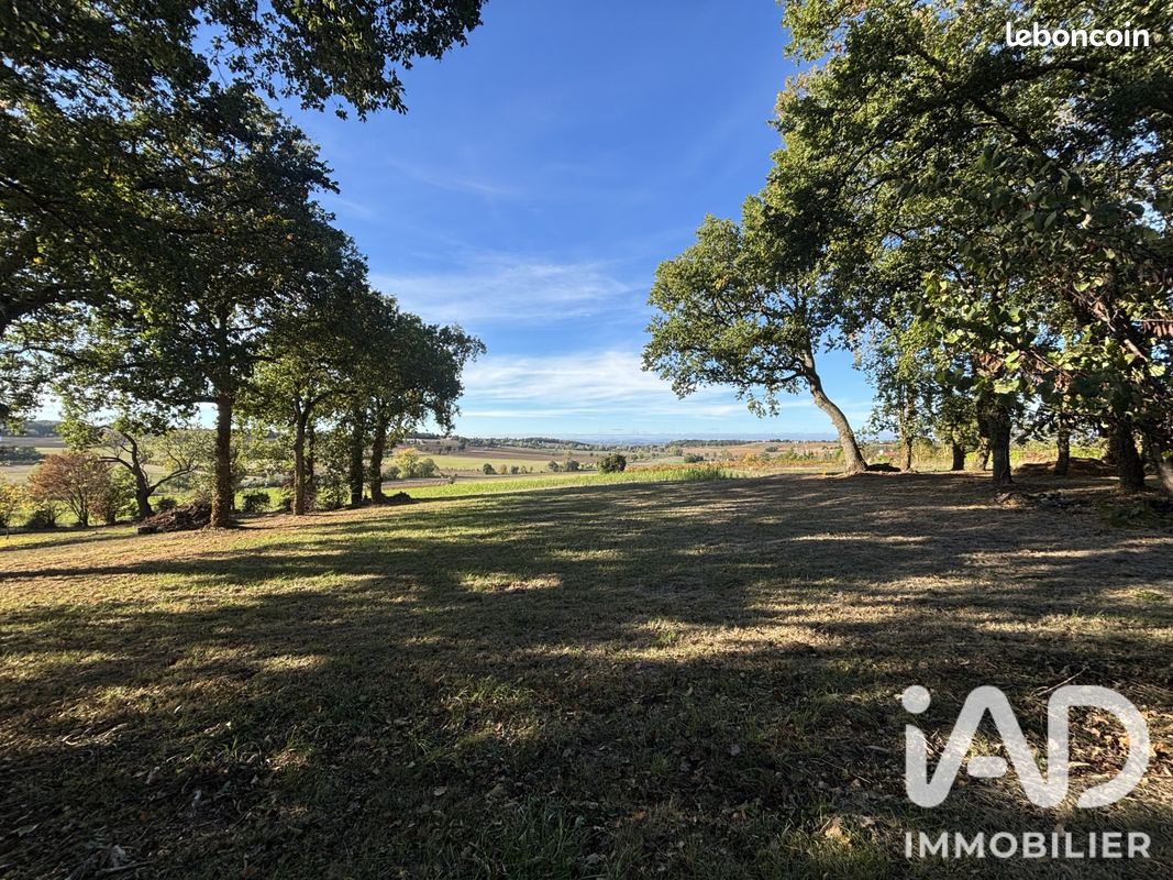 Terrain 1816 m² · à Aussac · 1 816 m² · 190 000 €