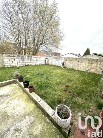 https://img.leboncoin.fr/api/v1/lbcpb1/images/9d/39/6f/9d396fb501ed1627302d880902679f08ef5c8761.jpg?rule=ad-image