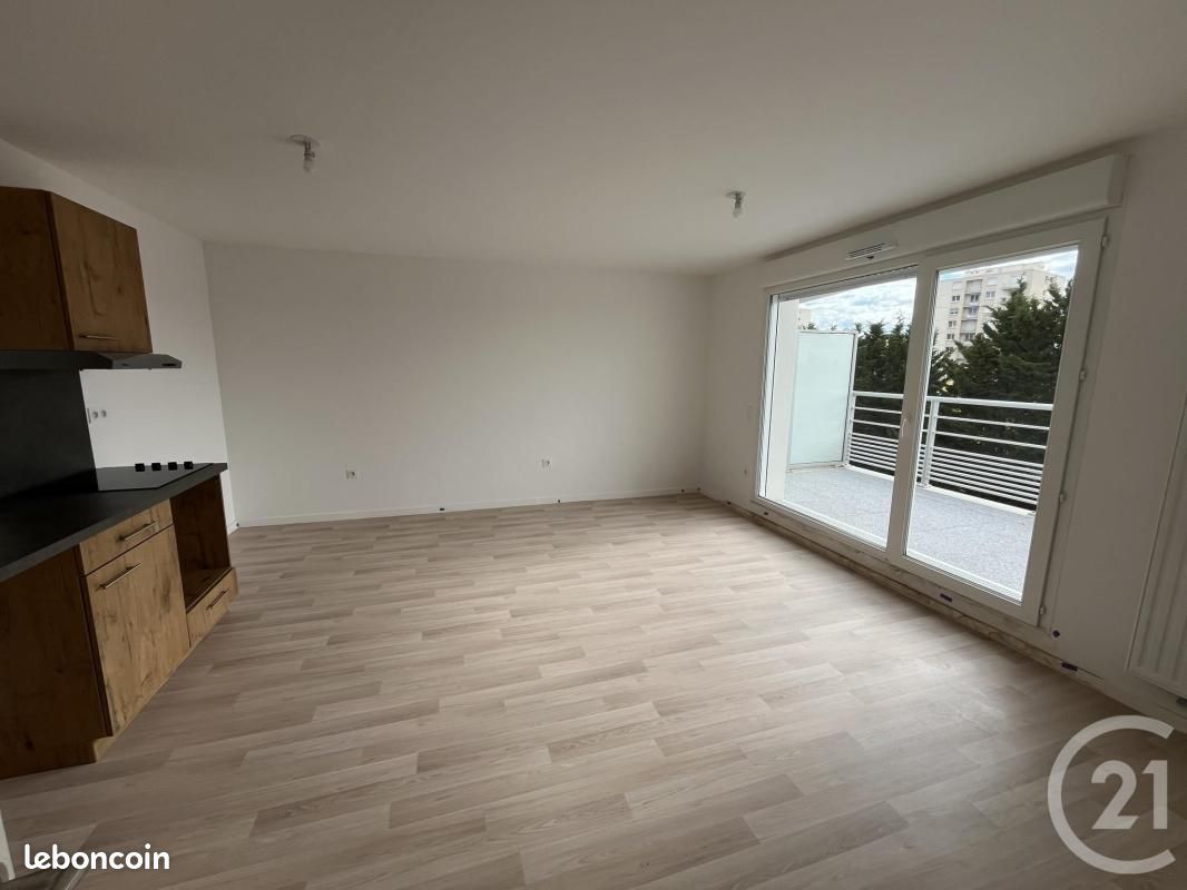 Appartement 3 pièces 62 m² · à Joué-lès-Tours · 62 m² · 810 €
