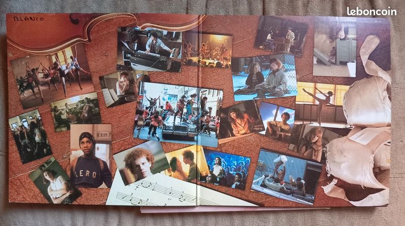 Bonjour, vends l'album vinyle original de la B.O du film Fame de 1980. Réf : 2394 265. Disque et poc (image 2)