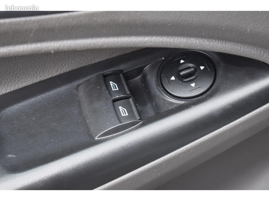 Ford transit connect fgn l1 1.5 ecoblue 100 s&s trend business nav (image 9)