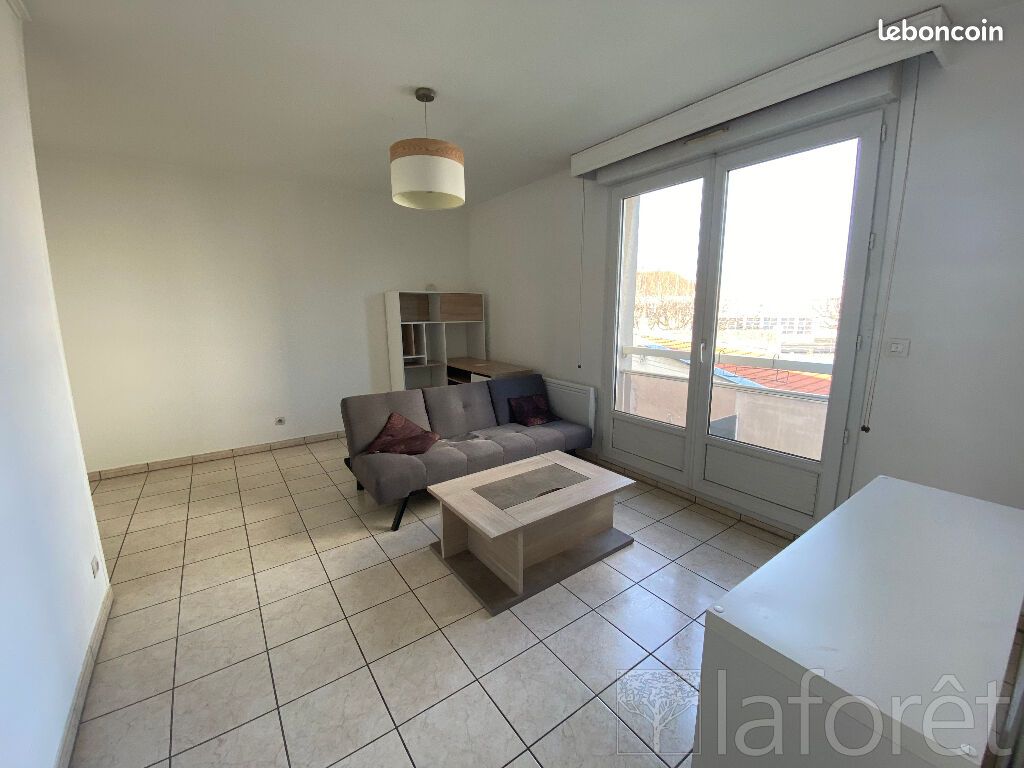 Appartement 1 pièce 30 m² · à Les Pavillons-sous-Bois · 30 m² · 734 €/mois