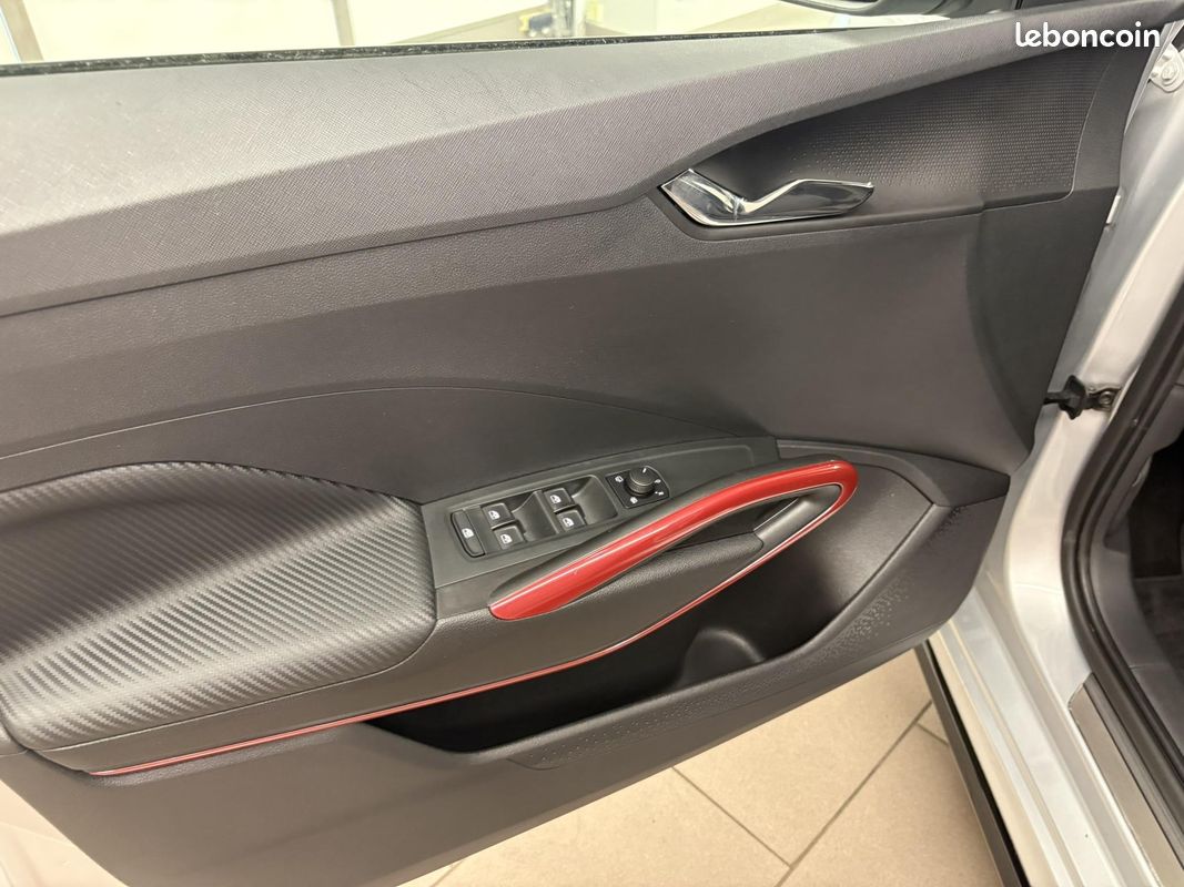 SKODA Fabia 1.0 TSI 116 ch EVO 2 DSG7 Monte-Carlo (image 38)