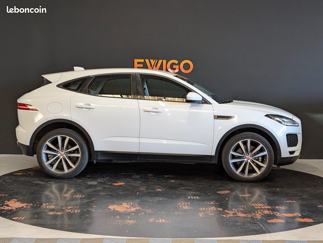 JAGUAR E-PACE 2.0 200CV HSE AWD - ENTRETIEN JAGUAR EXCLUSIF - CAMERA - ATTELAGE - ZERO DEFAUT - GARANTIe (image 6)