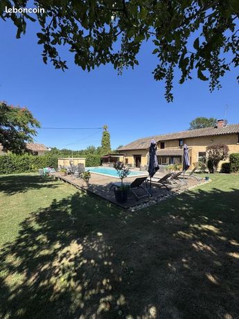 Maison 6 pièces 250 m²