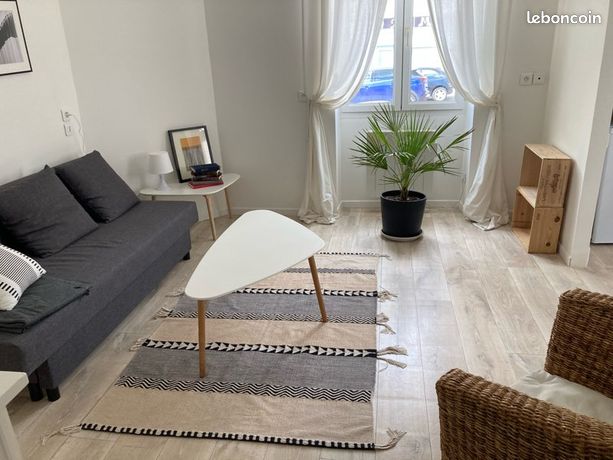 Location studio meublé