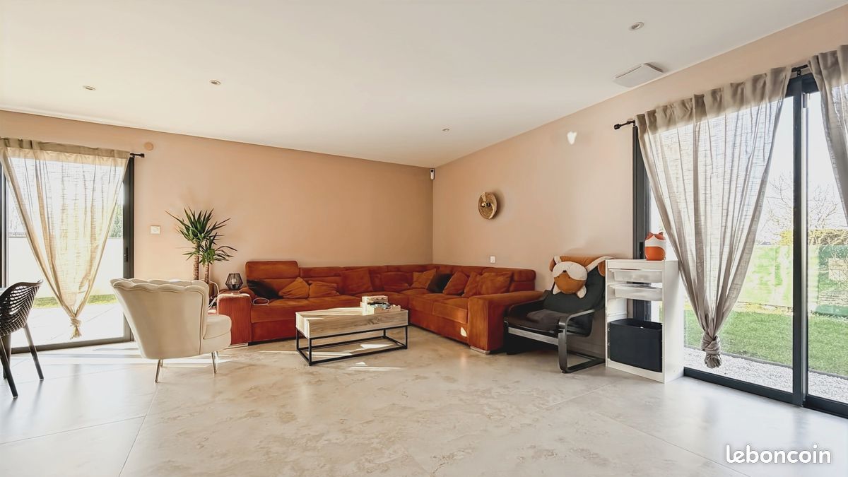 Maison 5 pièces 137 m² · à Arc-sur-Tille · 137 m² · 390 000 €