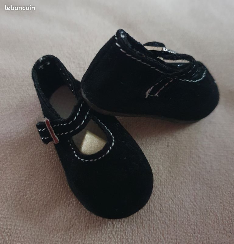 Chaussures poupees Corolle, Paola reina ou autres noires en daim neuve (image 1)