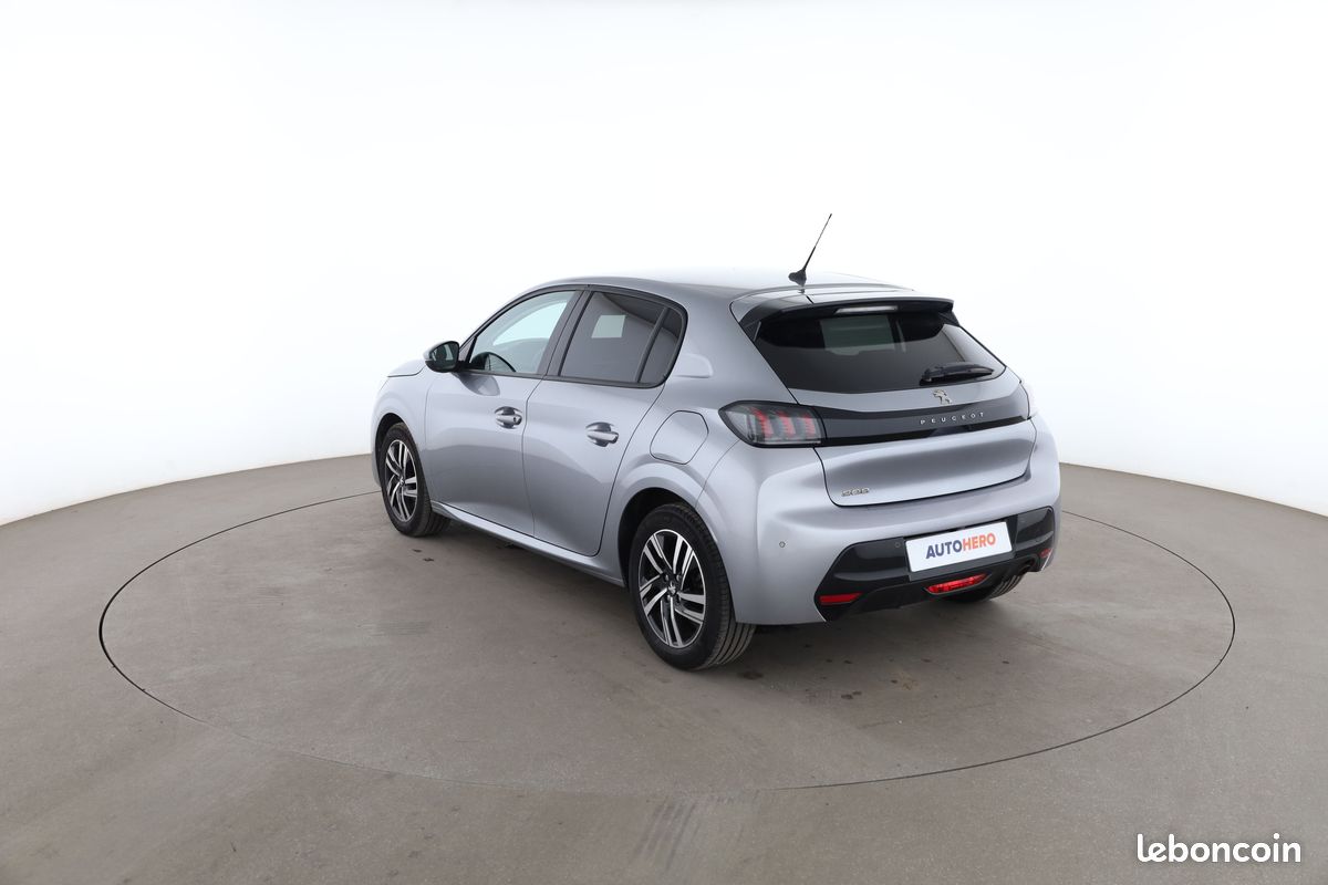 Peugeot 208 1.2 PureTech Allure Pack 100 ch (image 2)