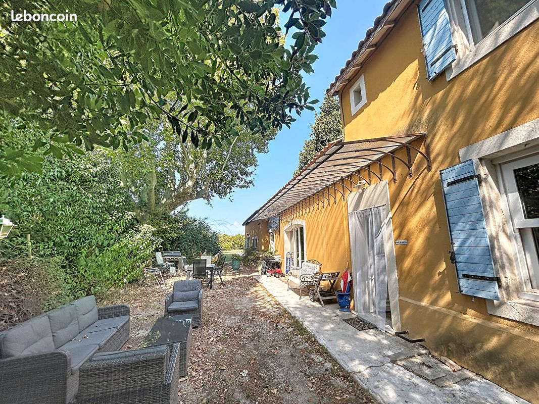 Maison 8 pièces 276 m² · à Orange · 276 m² · 470 000 €