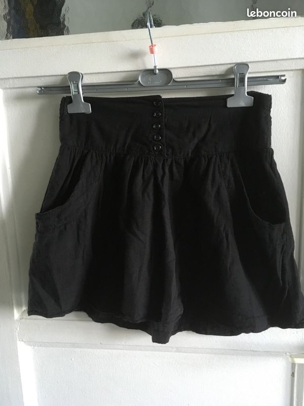 Jupe noire Bershka (image 1)