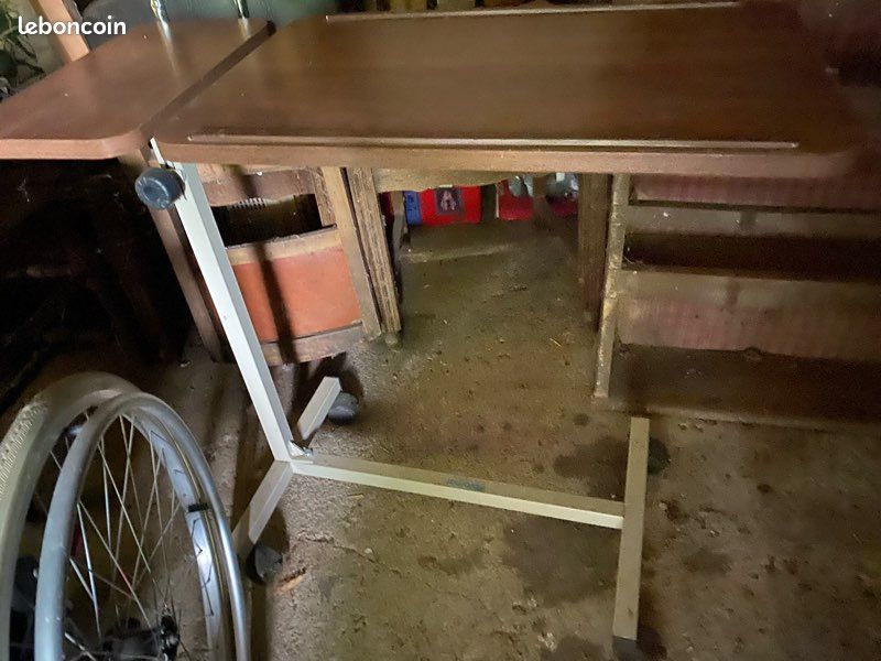 Table médicale (image 3)
